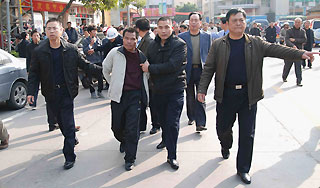 Китайцы захватили российского дипломата Китайцы захватили российского дипломата