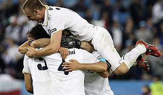 Маршрутное такси перевернулось на МКАД Маршрутное такси перевернулось на МКАД