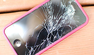 Смартфоны защитят подушками безопасности Смартфоны защитят подушками безопасности