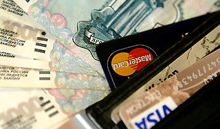 Четверть россиян копит на "черный день" Четверть россиян копит на "черный день"