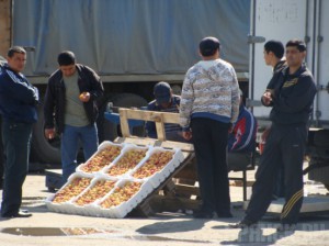 На брянских рынках выловили незаконых мигрантов