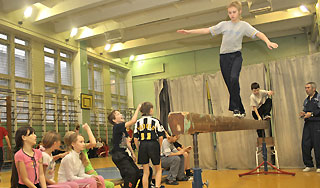 Физкультуру в школах меняют на фитнес Физкультуру в школах меняют на фитнес