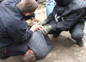 Стражи порядка задержали двух «черных копателей»