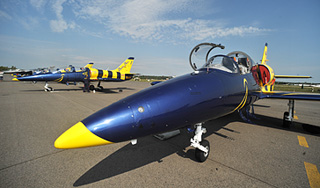 Самолет потерял управление на МАКС-2011 Самолет потерял управление на МАКС-2011