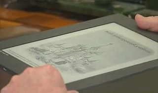 Чубайс показал Путину российский планшет Чубайс показал Путину российский планшет