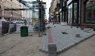 Москва перенесла укладку плитки Москва перенесла укладку плитки