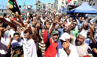 Повстанцы выбили Каддафи из столицы Повстанцы выбили Каддафи из столицы