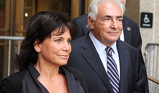 Со Стросс-Кана сняли все обвинения Со Стросс-Кана сняли все обвинения