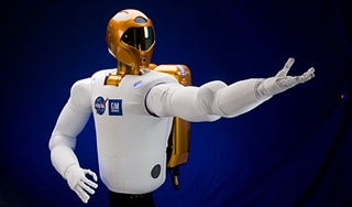 На МКС разбудили андроида Robonaut На МКС разбудили андроида Robonaut