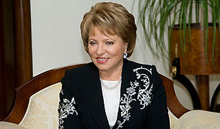 Матвиенко сдала пост губернатора Петербурга Матвиенко сдала пост губернатора Петербурга