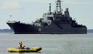 Японец на лодке поссорил Москву и Токио Японец на лодке поссорил Москву и Токио