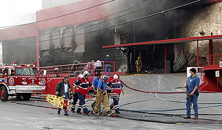 Людей сожги в мексиканском казино Людей сожги в мексиканском казино
