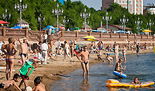 В Приморье разрешили купаться с акулами В Приморье разрешили купаться с акулами