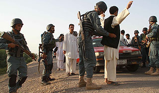 Солдатам НАТО "простили" пытки иракцев Солдатам НАТО "простили" пытки иракцев