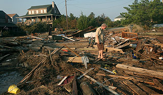 В США подсчитали жертв "Айрин" В США подсчитали жертв "Айрин"