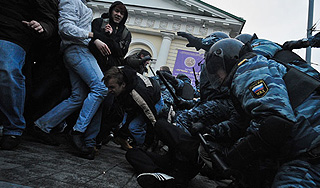 Москвич задержан за беспорядки на Манежной Москвич задержан за беспорядки на Манежной