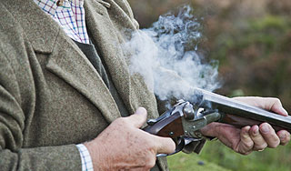 Отец застрелил убийцу сына возле суда Отец застрелил убийцу сына возле суда