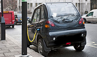 В Москве строят заправки для электромобилей В Москве строят заправки для электромобилей