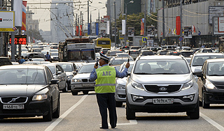 В московской пробке сгорели машины В московской пробке сгорели машины