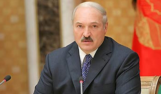 Лукашенко выпускает оппозицию из тюрем Лукашенко выпускает оппозицию из тюрем