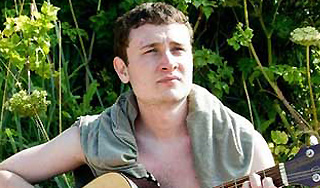 Акула мотала приморца из стороны в сторону Акула мотала приморца из стороны в сторону