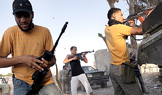 Повстанцы возьмут штурмом оплот Каддафи Повстанцы возьмут штурмом оплот Каддафи