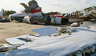 Пилотов Качиньского удивил туман Пилотов Качиньского удивил туман