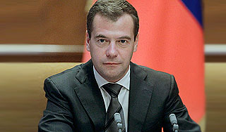 Медведев назначил трех новых полпредов Медведев назначил трех новых полпредов