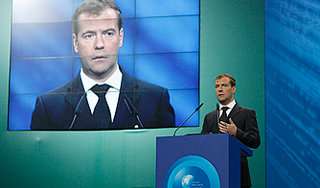 Медведев: государство должно быть умным Медведев: государство должно быть умным