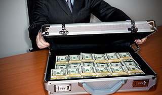 Выпускники вуза совершили аферу на 8 млрд Выпускники вуза совершили аферу на 8 млрд