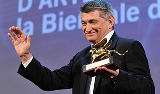 Cокуров увез из Венеции "Золотого льва" Cокуров увез из Венеции "Золотого льва"