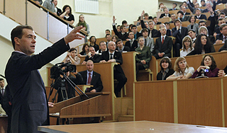 Студентов переселят в специальные городки Студентов переселят в специальные городки