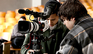 Видеокамеры смогут распознавать ложь Видеокамеры смогут распознавать ложь