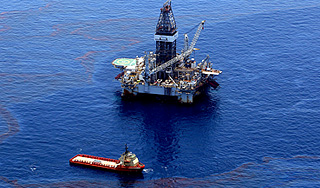 С BP сняли вину за нефтяную катастрофу С BP сняли вину за нефтяную катастрофу