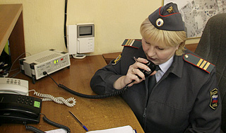 Мать снимала изнасилование своей дочери Мать снимала изнасилование своей дочери