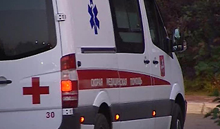 Больной с оружием захватил медиков "скорой" Больной с оружием захватил медиков "скорой"