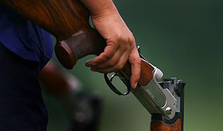 Пьяный мужчина расстрелял прохожих Пьяный мужчина расстрелял прохожих