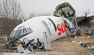 Ту-154 упал в Москве из-за ошибки пилотов Ту-154 упал в Москве из-за ошибки пилотов