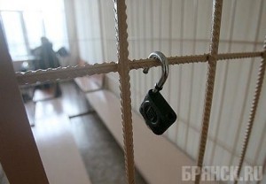 Житель Новозыбкова изнасиловал несовершеннолетнего