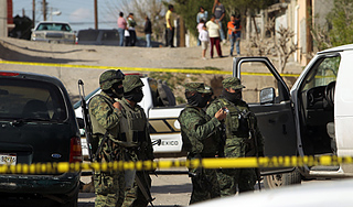 В Мексике обнаружены две машины трупов В Мексике обнаружены две машины трупов