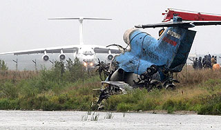 Хозяевам упавшего Як-42 запретили летать Хозяевам упавшего Як-42 запретили летать