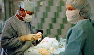 Женщине выжгли лицо кислотой из-за парковки Женщине выжгли лицо кислотой из-за парковки