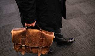 У москвича отобрали два миллиона долларов У москвича отобрали два миллиона долларов