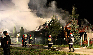 Около Эвереста рухнул самолет с туристами Около Эвереста рухнул самолет с туристами