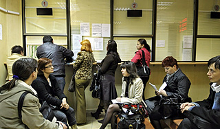 Россиян избавят от лишних справок Россиян избавят от лишних справок