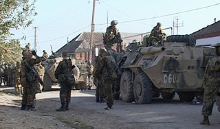 В Ингушетии сработала мощная бомба В Ингушетии сработала мощная бомба