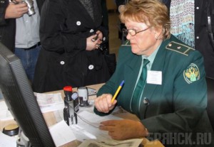 Тысячи опасных таблеток обнаружили таможенники на почте в 2011 году