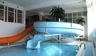 В подмосковном аквапарке погибла женщина В подмосковном аквапарке погибла женщина