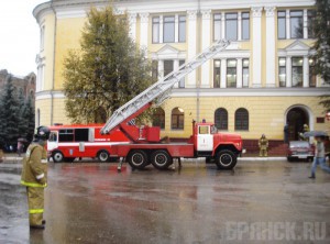 В библиотеке имени Тютчева тушили условный пожар