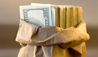 В туалете в Японии оставили $130 тысяч В туалете в Японии оставили $130 тысяч